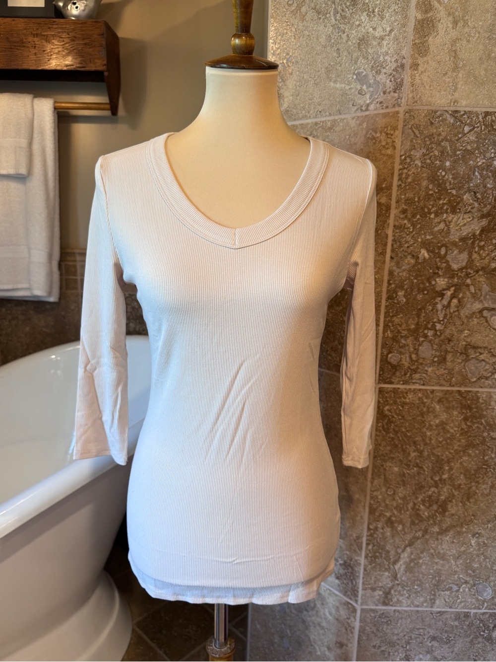 NWT Women's Scoop Neck Ribbed Top in Cream medium